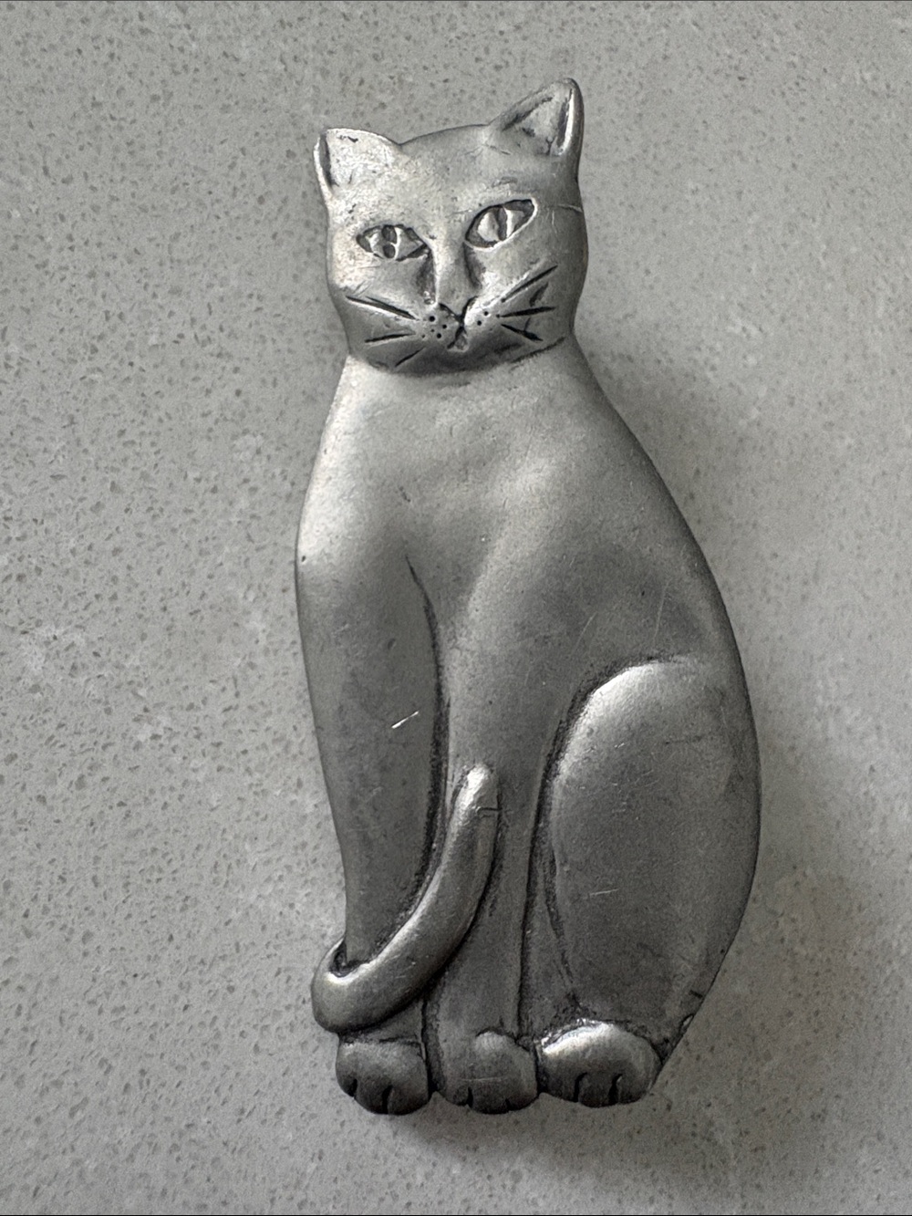 VNTG Seagull pewter Made in Canada Cat Pin